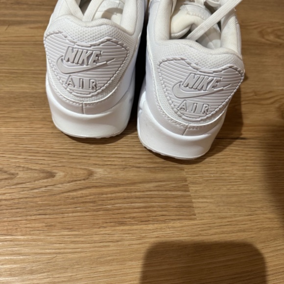 Air max Nike shoes - Picture 3 of 4